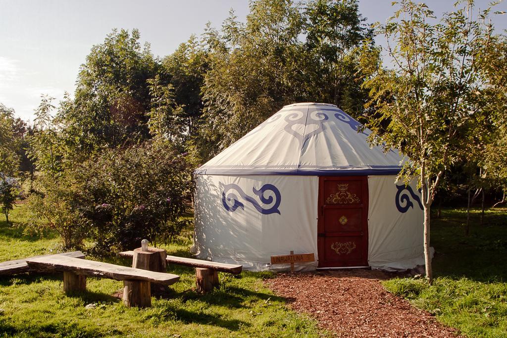 Plush Tents Yurt Village Chichester Room photo